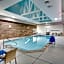 Orangewood Inn & Suites Kansas City Airport