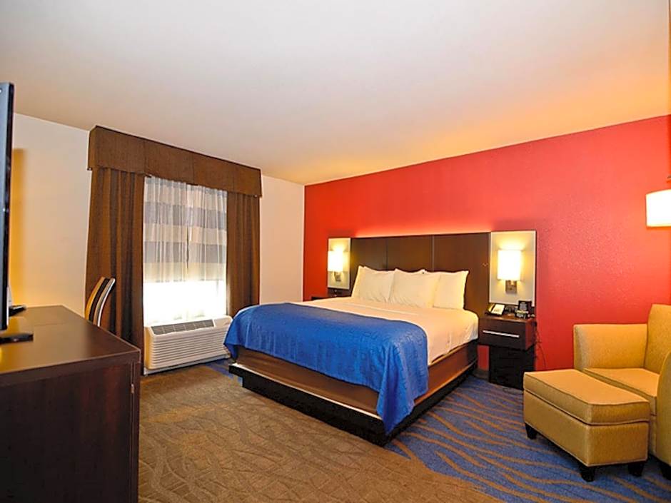 Astoria Hotel & Event Center