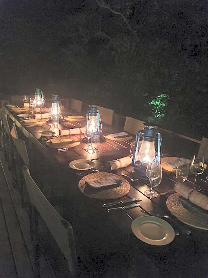 Kingfisher Creek Safari Lodge