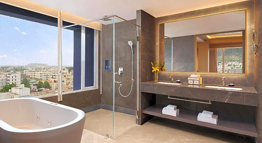 Vivanta Vijayawada, MG Road