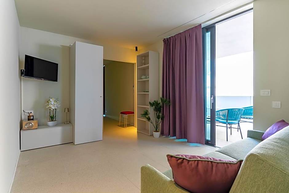 Aparthotel Zefiro com design, large terrace, bike, near beach and thermal