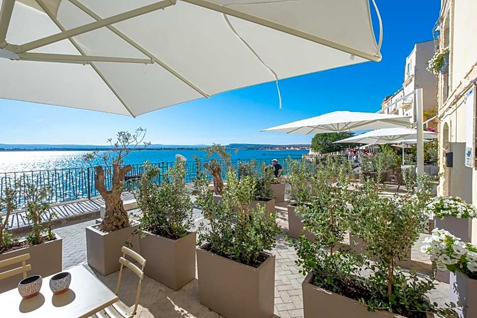 Palazzo Alfeo Aparthotel
