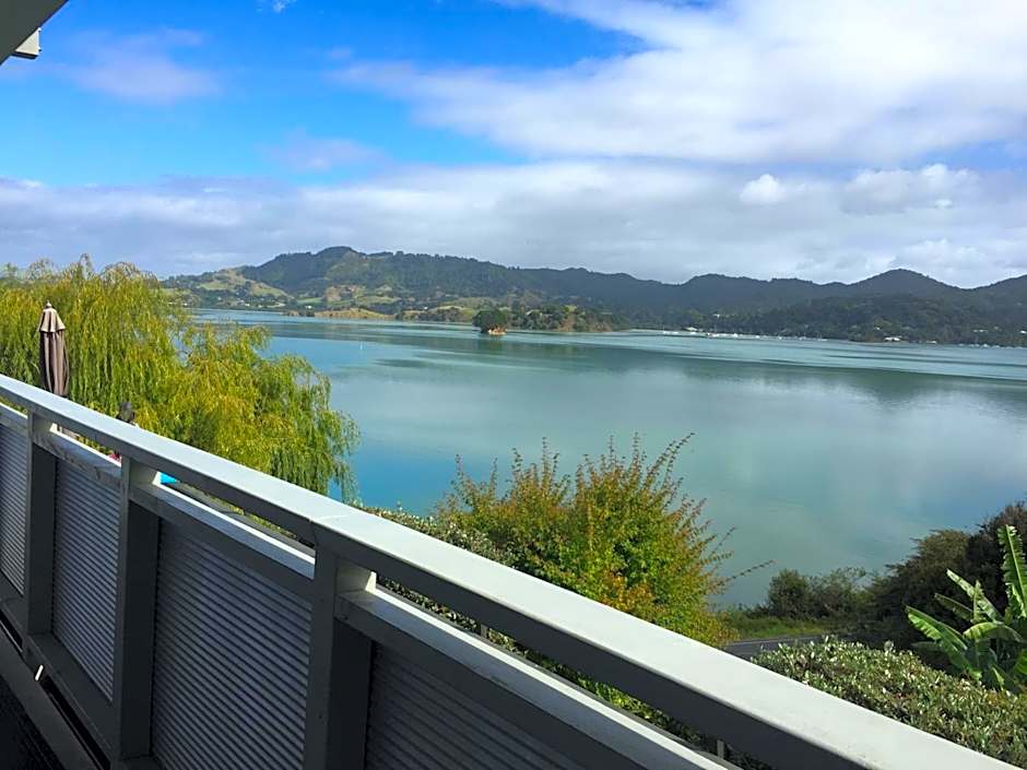 Pacific Harbour Lodge