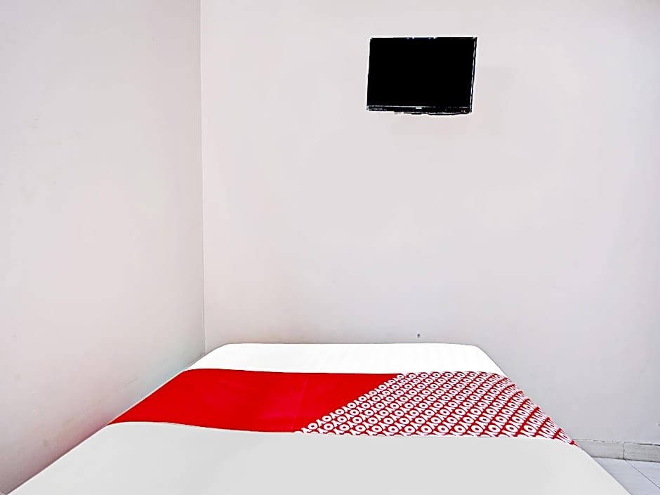 OYO 90234 Dhoho Family Guest House