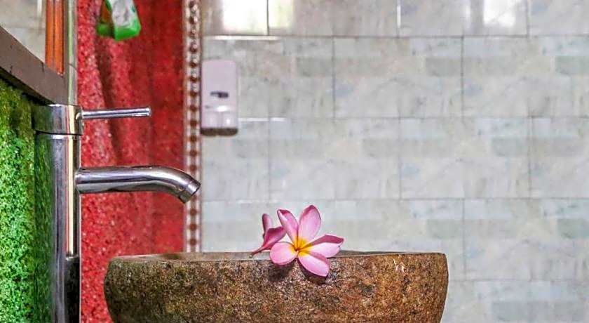 Reynold Artha Guest House RedPartner