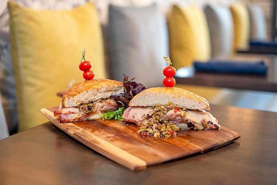 Hotel Indigo Panama City Marina By IHG