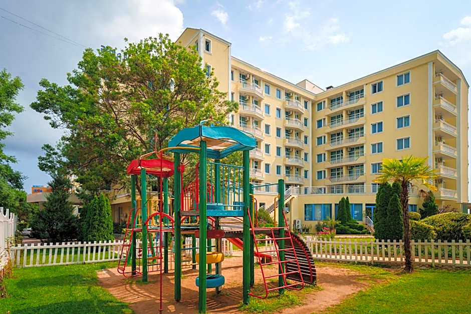 Hotel Perla Beach Club - All Inclusive