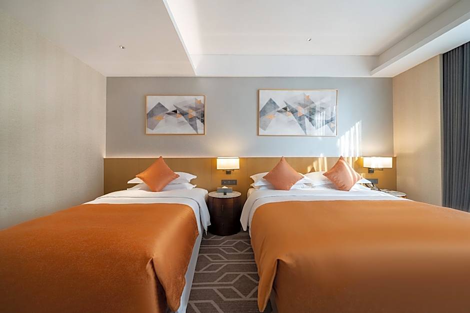 Ramada by Wyndham Luoyang Downtown