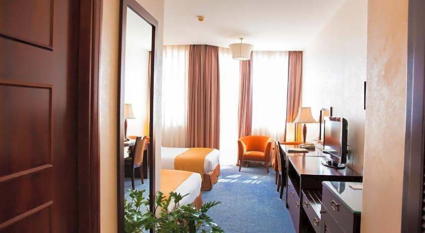 Dakruco Hotel