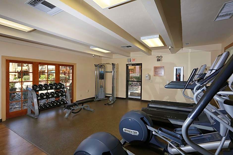 DoubleTree By Hilton Suites Tucson Airport