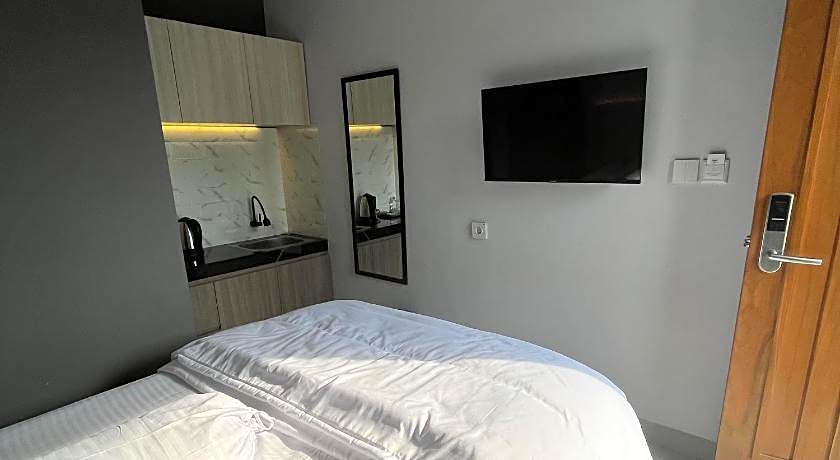 Kaira Room Guest House Syariah Mitra RedDoorz