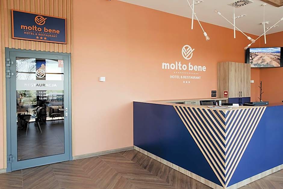 Molto Bene Hotel & Restaurant