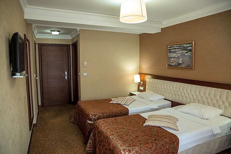 Yuksel Hotel