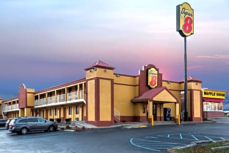 Super 8 by Wyndham Indianapolis-Southport Rd