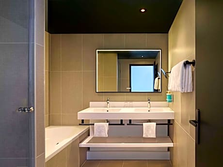Junior Suite with One Queen Bed and Sofa