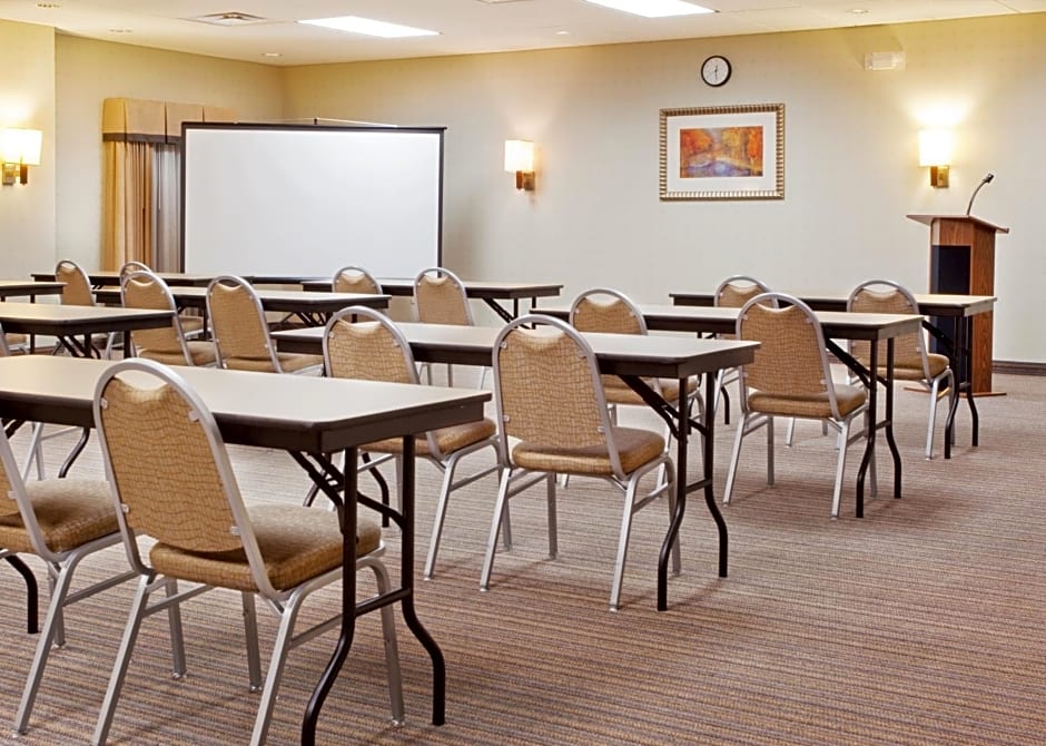 Holiday Inn Express Hotel & Suites Austell Powder Springs By IHG