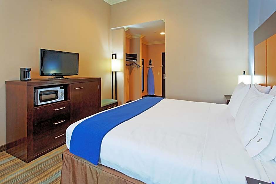 Holiday Inn Express Benicia By IHG