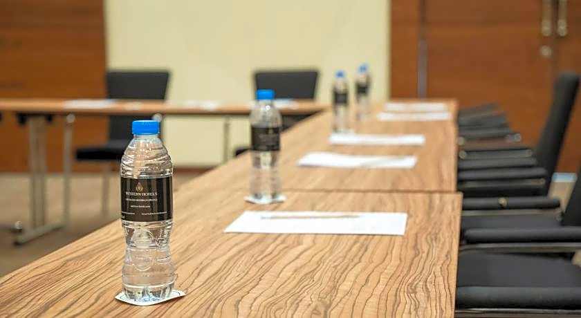 Western Hotel - Ghayathi