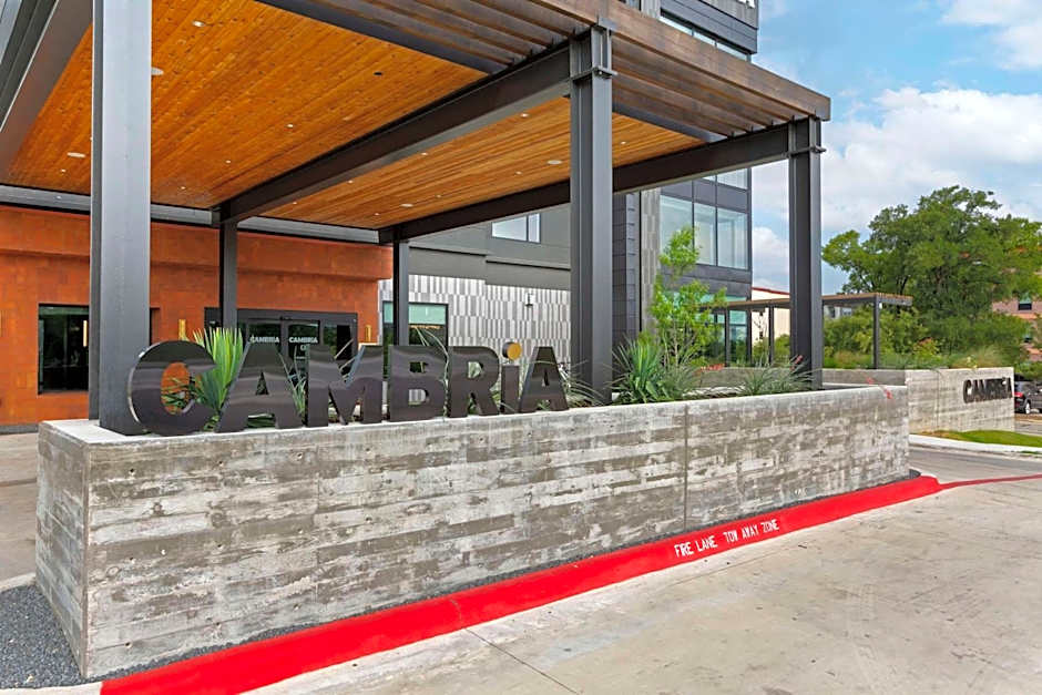 Cambria Hotel Austin Airport