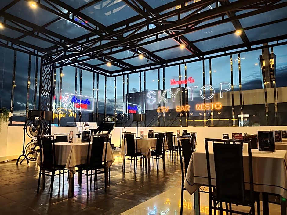 Hotel Harmony In & Karaoke
