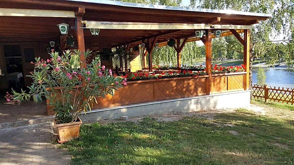 Amstel Hattyú Panzió -Érintésmentes bejelentkezés