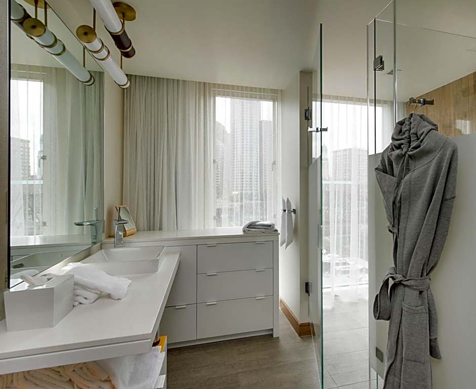 The Envoy Hotel, Autograph Collection by Marriott