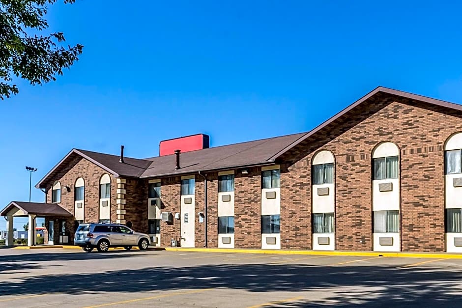Econo Lodge North