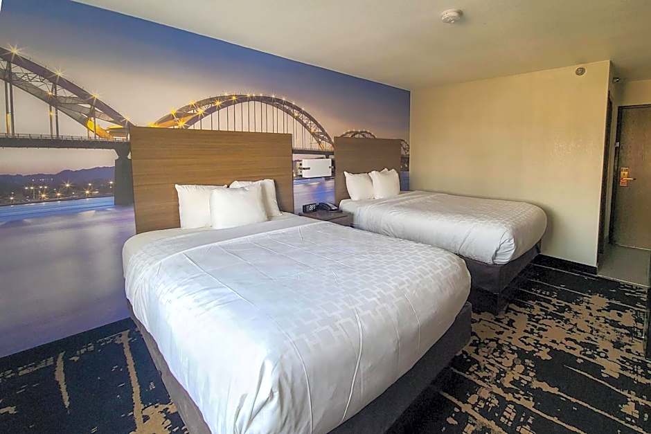 Clarion Pointe Bettendorf - Quad Cities