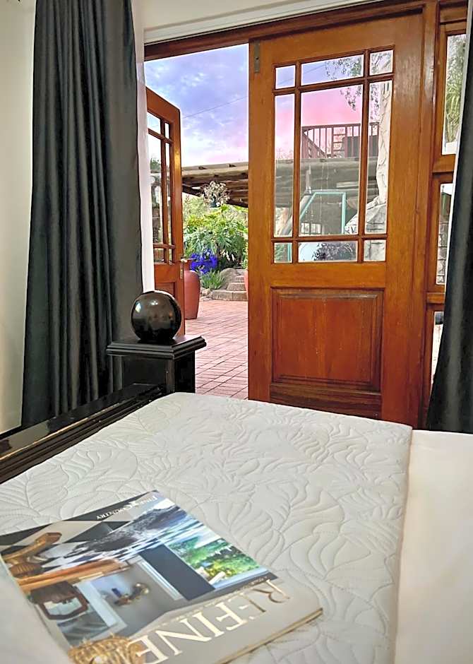 Map's View Guesthouse