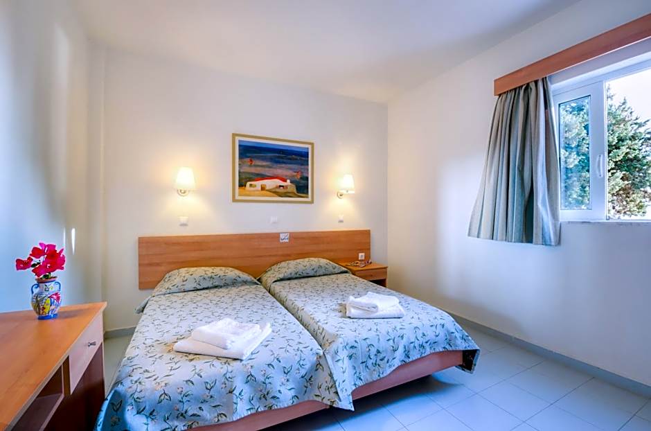 Matina Pefkos Aparthotel