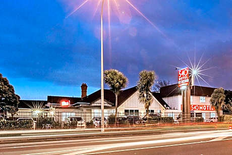 540 on Great South Motel