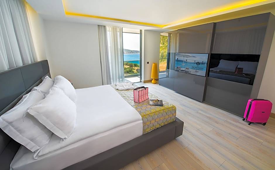 The Nowness Luxury Hotel & Spa