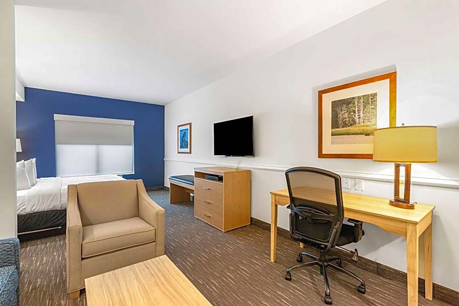 Best Western Plus Westgate Inn & Suites