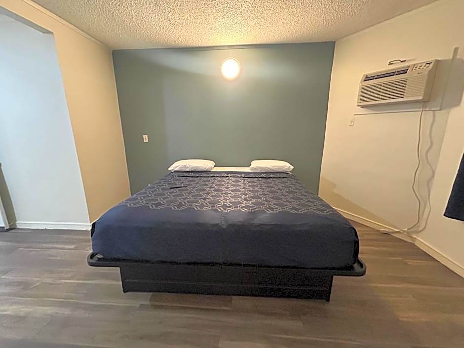 Budget Inn Hollywood