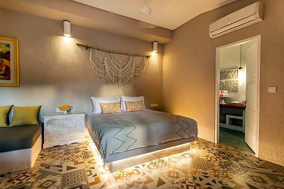 PinkPrivate Sanur - for Cool Adults Only