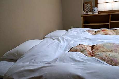 Japanese-Style Deluxe Twin Room