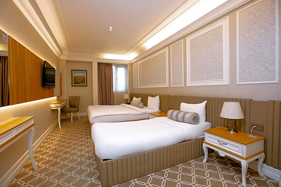 Theatrum Hotel Baku