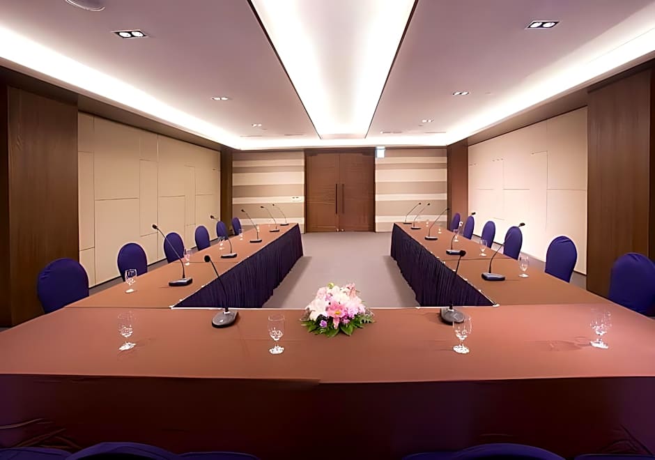 Hotel Hyundai by Lahan Ulsan