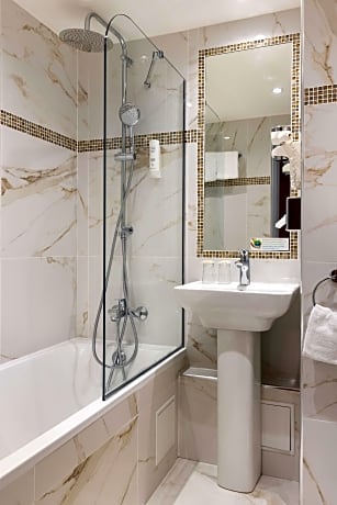 1 King Bed, Non-Smoking, Superior Room, Balcony, Twin On Request