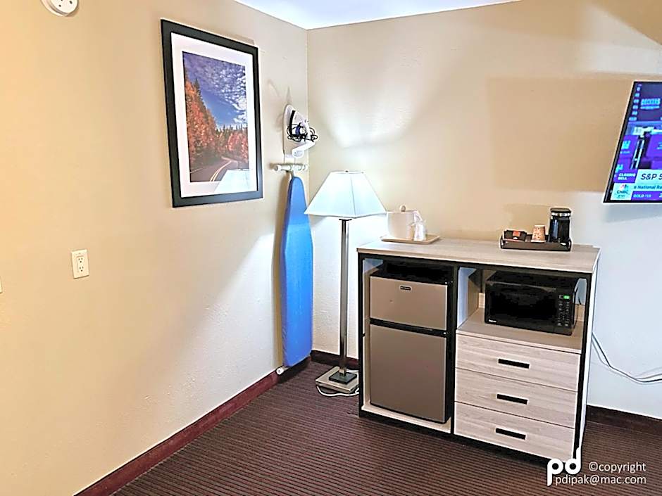 Travel Inn & Suites Flemington