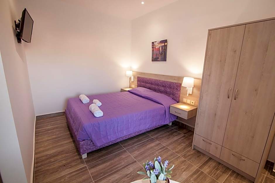 Del Mar 'Adults Only'