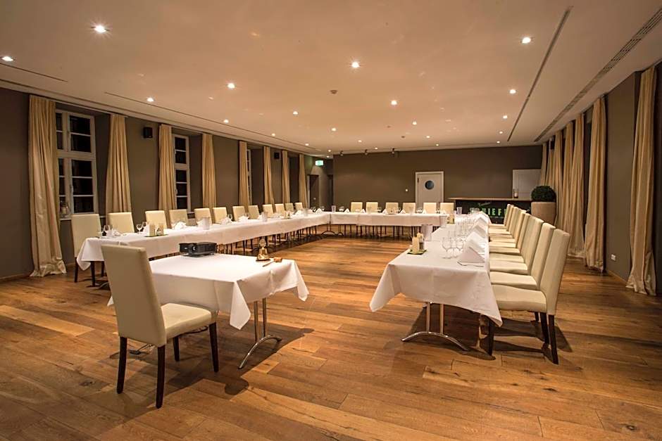 Schiefer Suite Hotel & Apartments