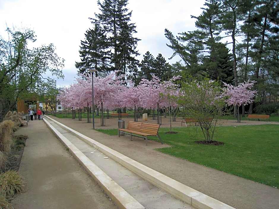 Lazensky Hotel Park