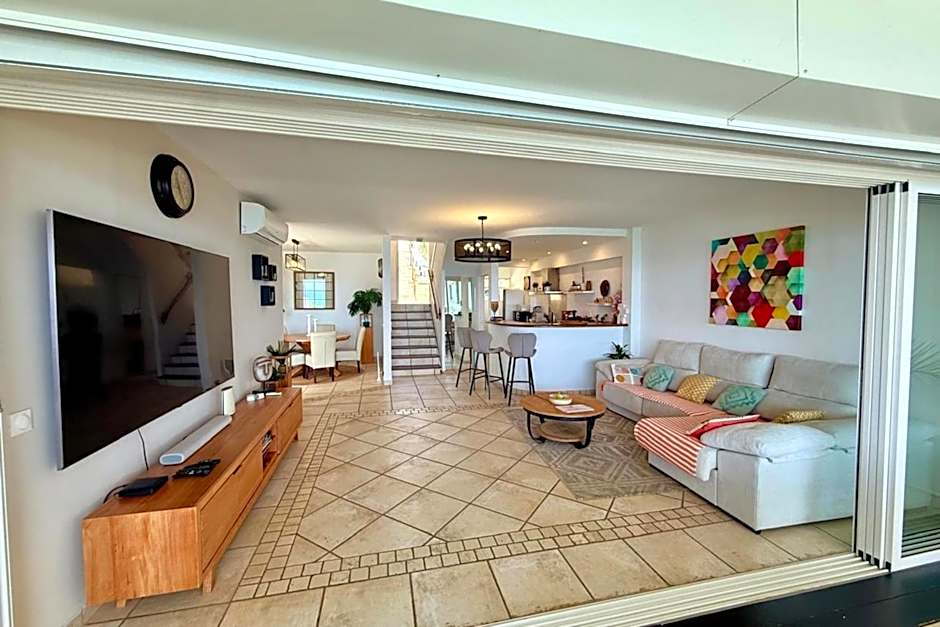 Villa Summer Forever