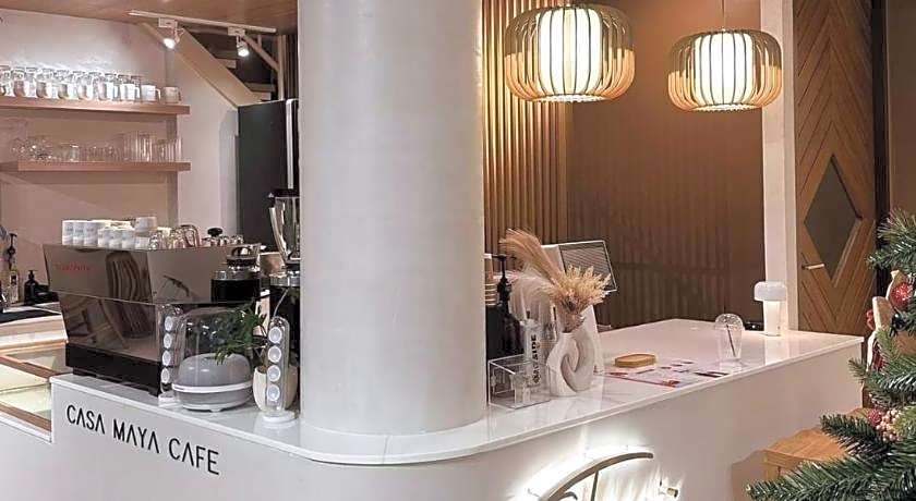 Tonsai Tropical Phi Phi Island