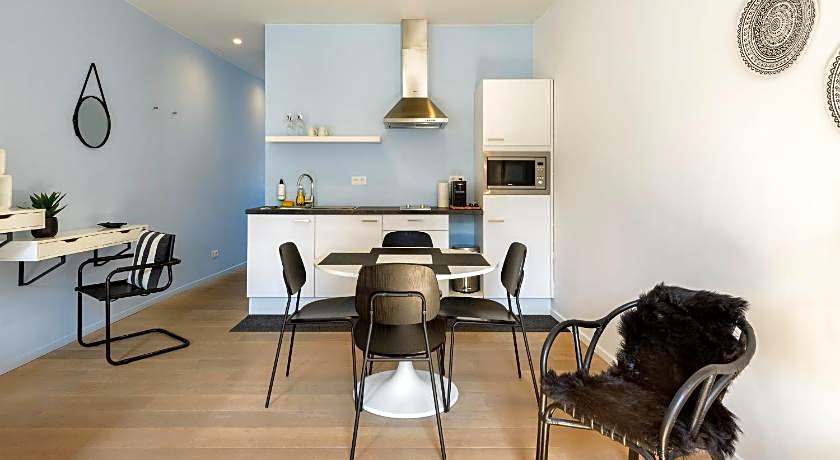 R73 Apartments by Domani Hotels