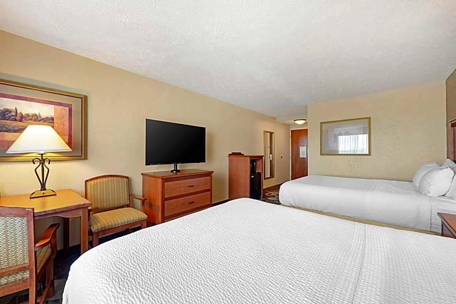 Best Western Plus Mid Nebraska Inn & Suites