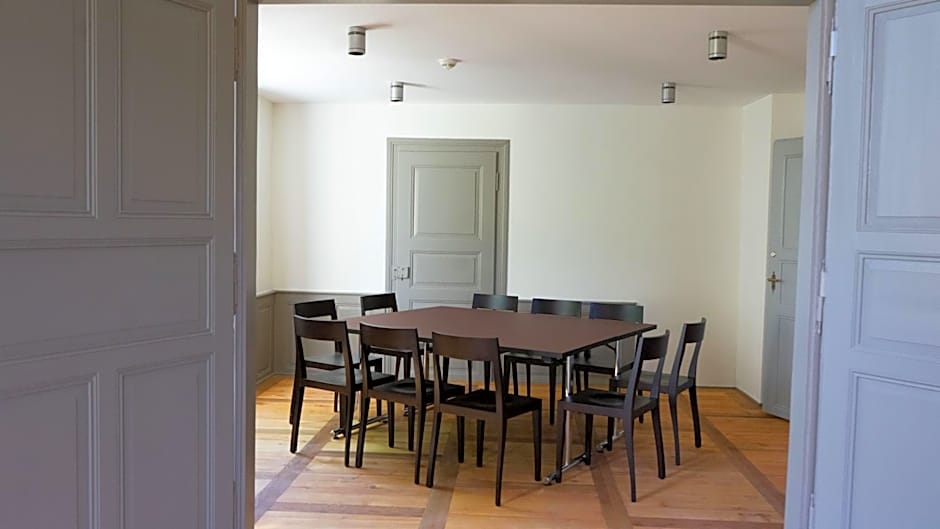 Schloss Burgdorf Youth Hostel