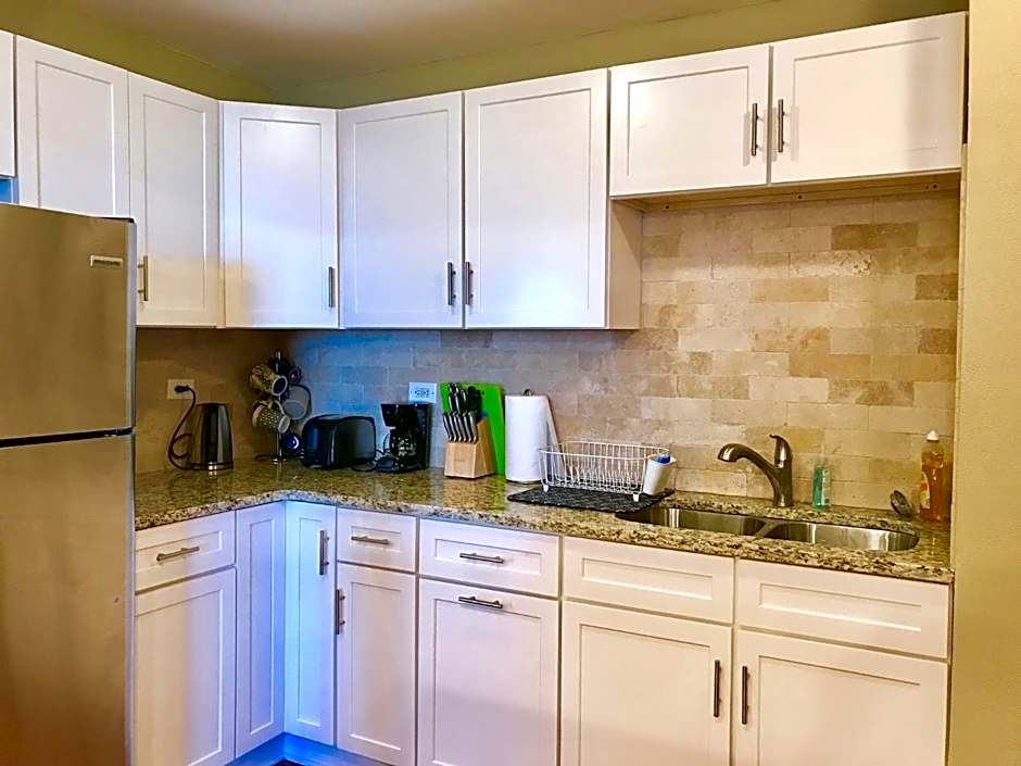 Laugh, Eat, Sleep Downtown Wine Down 9E