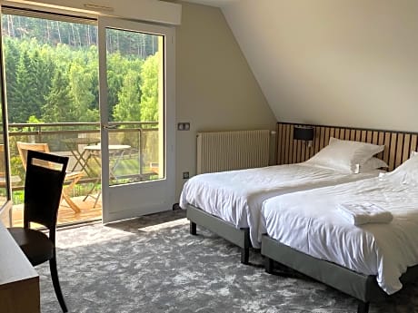 Deluxe Double or Twin Room with Balcony